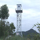 角度の人によってなされる観察のための鋼鉄軍隊の腕時計タワー