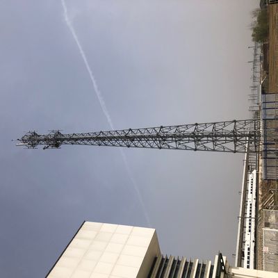 コミュニケーションWifiのラジオ15m Guyedの格子タワー